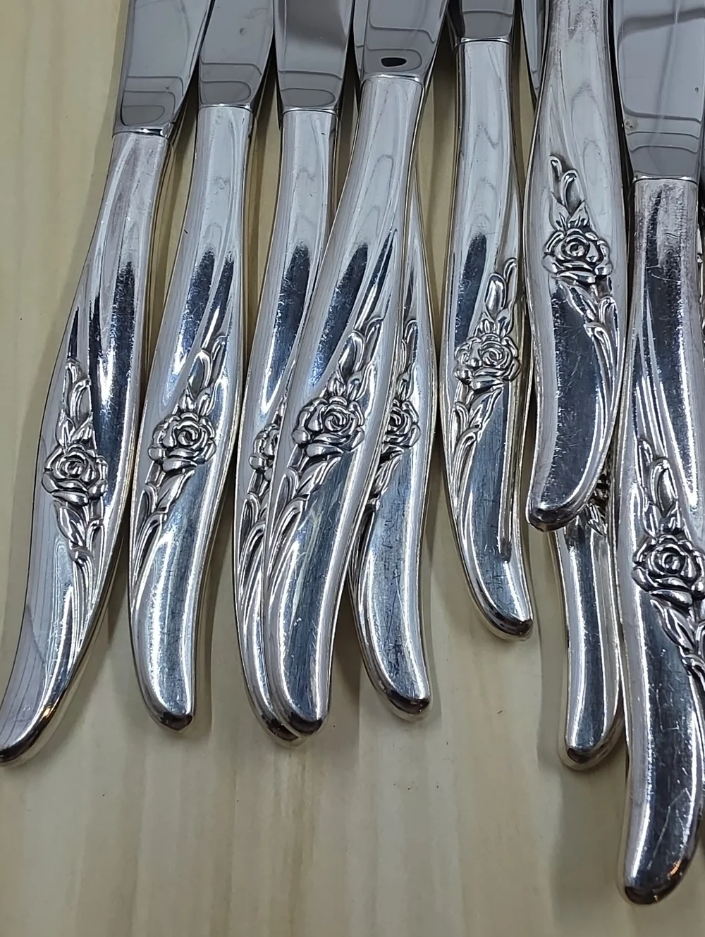Oneida Rose Song Silverplate Dinner Knives Vintage Rogers Set Of 16